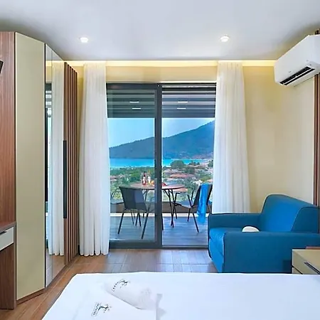 Brothers Seaview Hotel